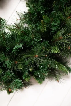 Decorator's Warehouse Christmas Wreaths^36” Deluxe Belgium Wreath