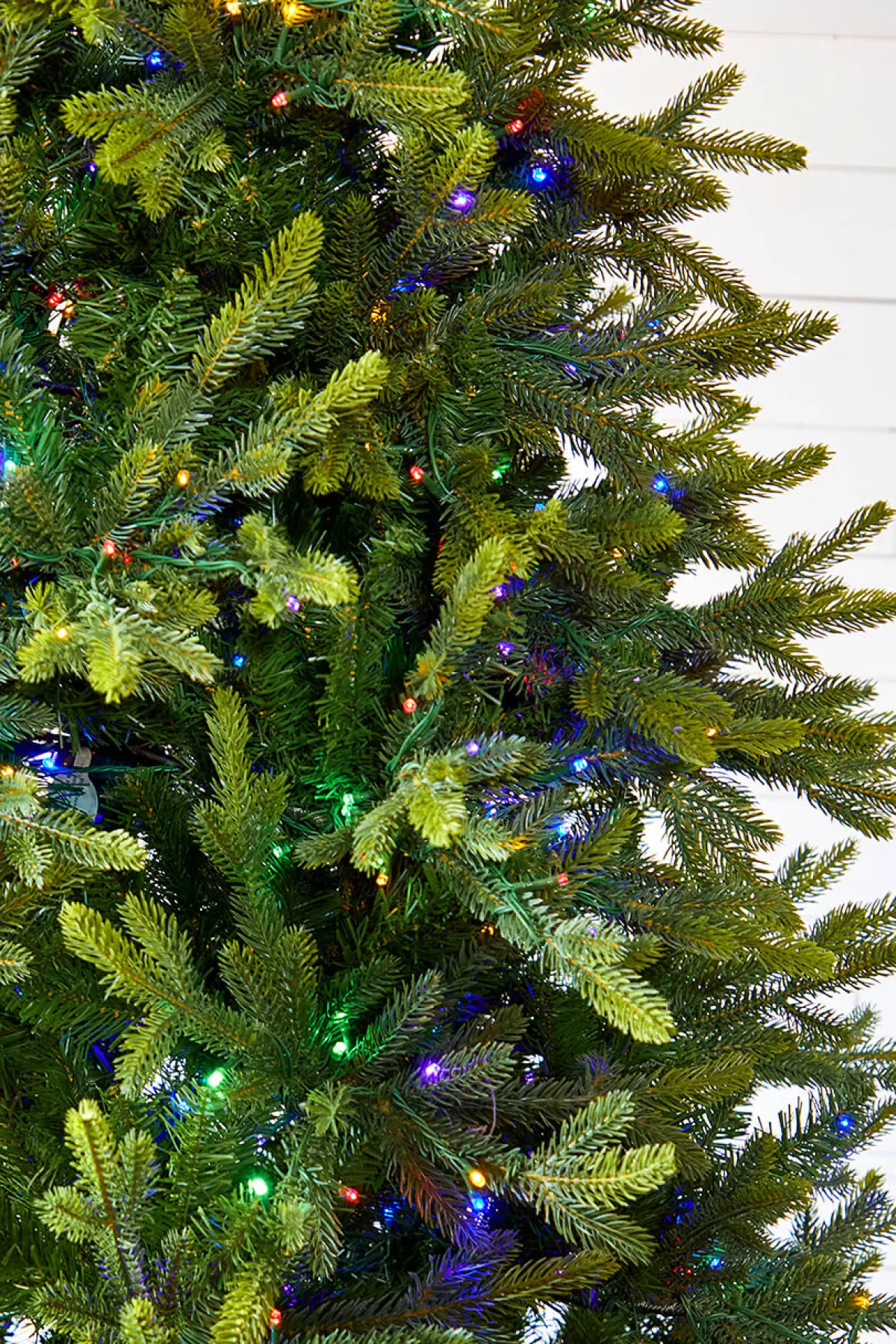 Decorator's Warehouse Christmas Trees|Christmas Trees^7.5' Deluxe Trinity Pine Artificial Christmas Tree With 2000 Color-Changing Lights