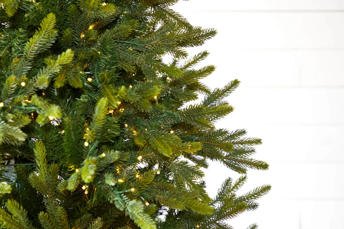 Decorator's Warehouse Christmas Trees|Christmas Trees^7.5' Deluxe Trinity Pine Artificial Christmas Tree With 2000 Color-Changing Lights