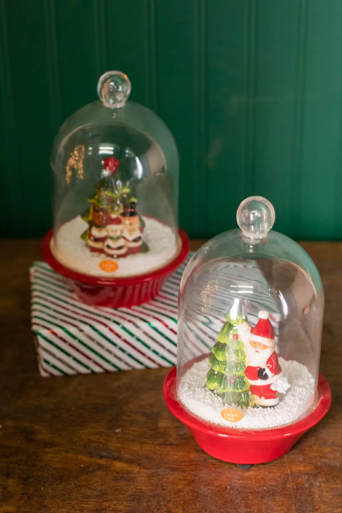 Decorator's Warehouse Christmas Accents^9” Dol Light Up / Music Snow Cloche
