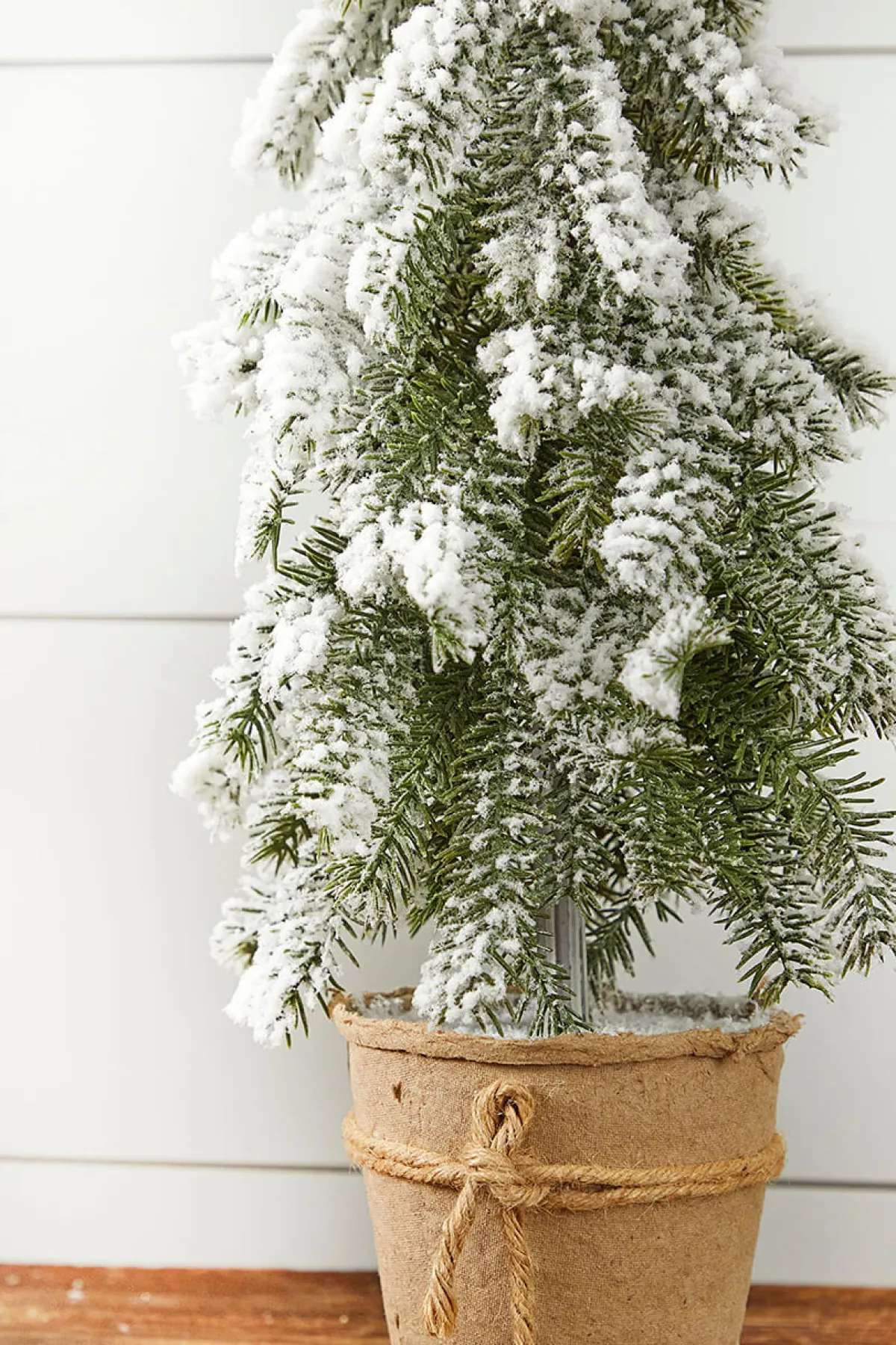 Decorator's Warehouse Christmas Accents^18” Frosted Downswept Pine In Burlap Pot