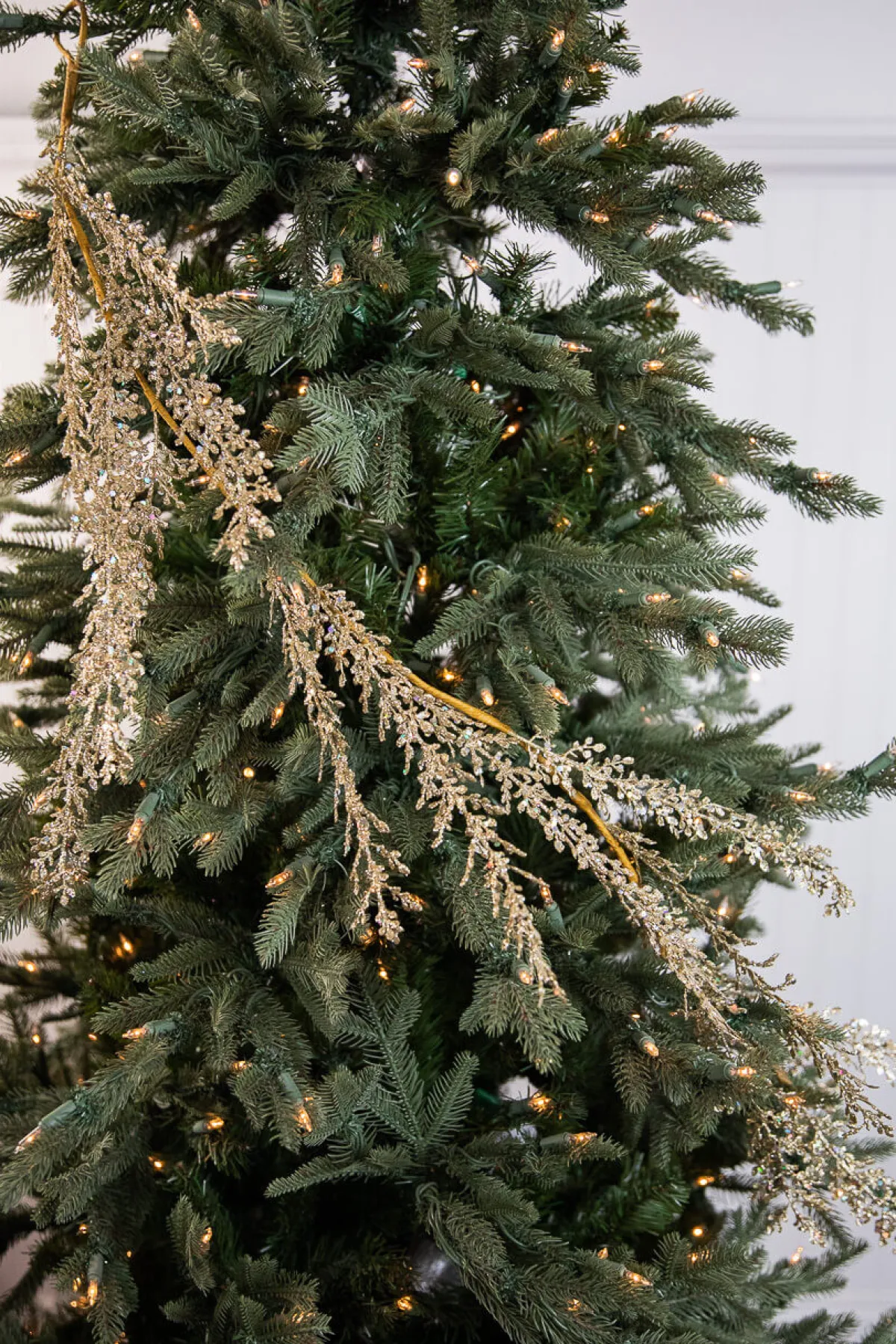 Decorator's Warehouse Christmas Garlands^48" Glitter/Sequin Artemisia Garland