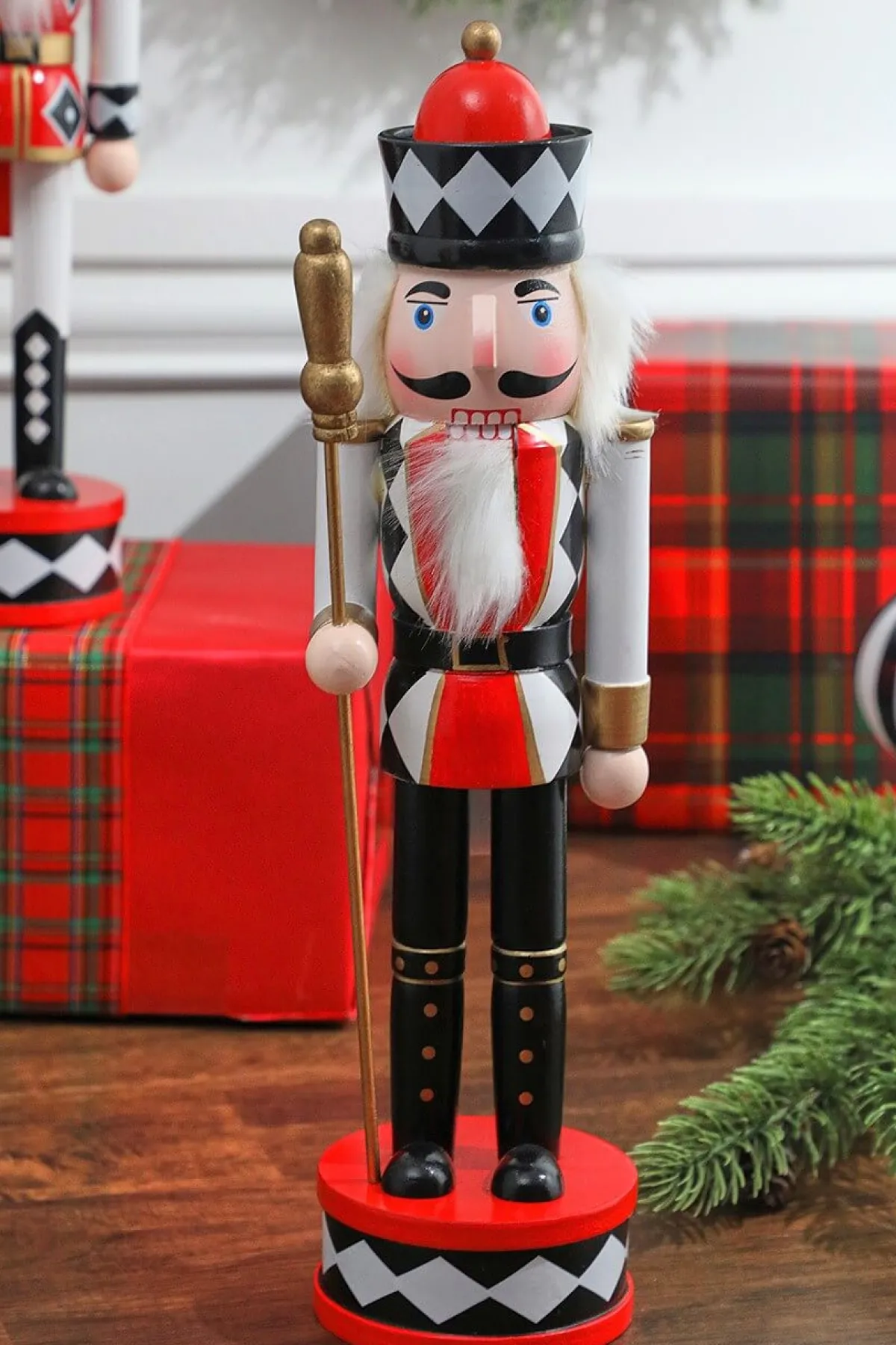 Decorator's Warehouse Christmas Accents^15” Harlequin Christmas Nutcracker