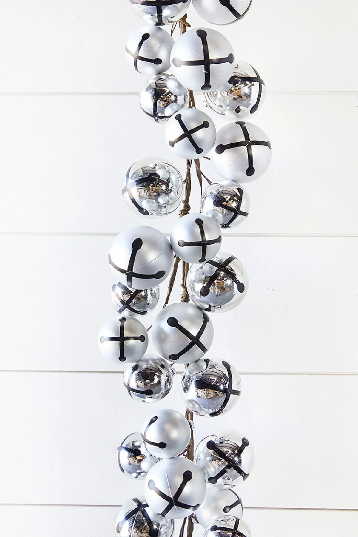 Decorator's Warehouse Christmas Garlands^5’ Holiday Silver Jingle Bells Garland