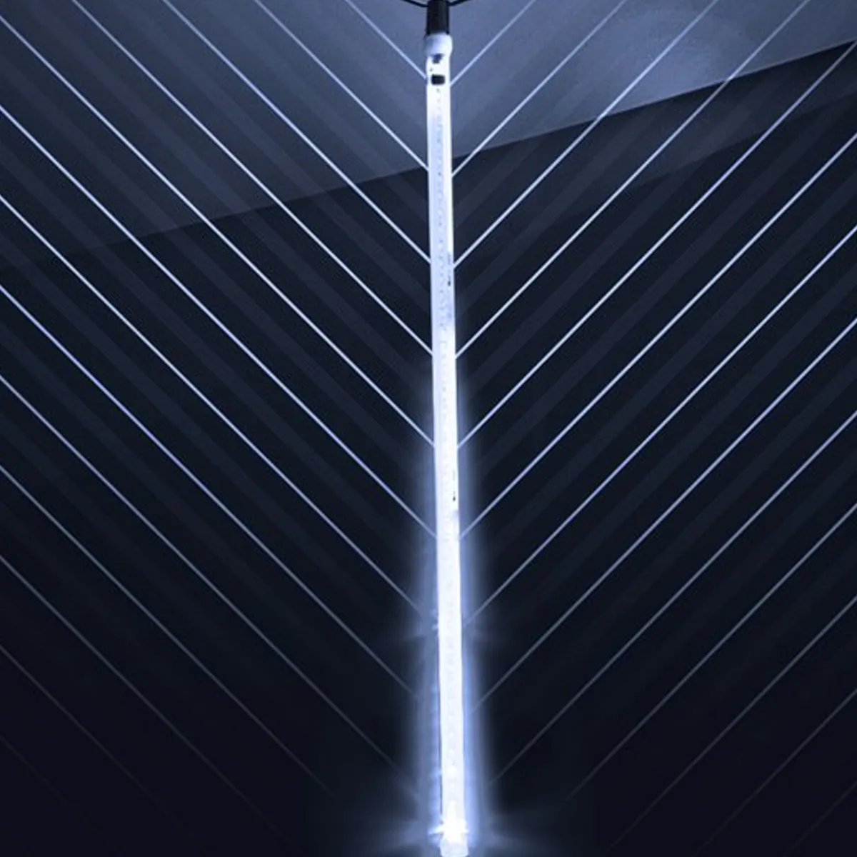 Decorator's Warehouse Outdoor Lighting^24" LED Snowfall Tube - Pure White