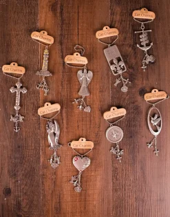 Decorator's Warehouse Christmas Accents^4” Metal Inspirational Car Charms