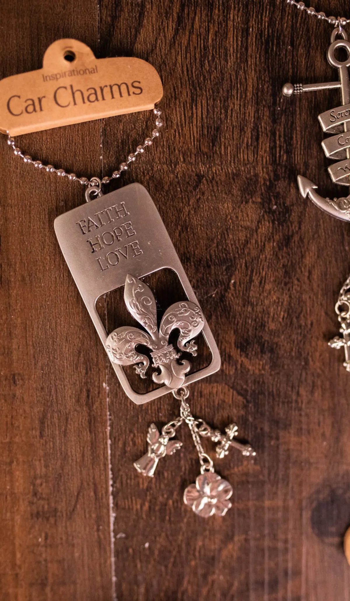 Decorator's Warehouse Christmas Accents^4” Metal Inspirational Car Charms