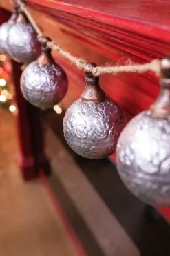 Decorator's Warehouse Christmas Garlands^42” Metal Silver Rustic Ornament Garland