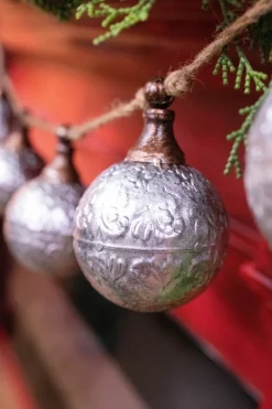 Decorator's Warehouse Christmas Garlands^42” Metal Silver Rustic Ornament Garland