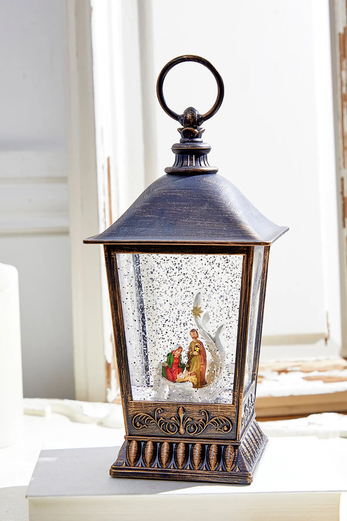 Decorator's Warehouse Christmas Accents^10" Nativity Lantern Water Globe