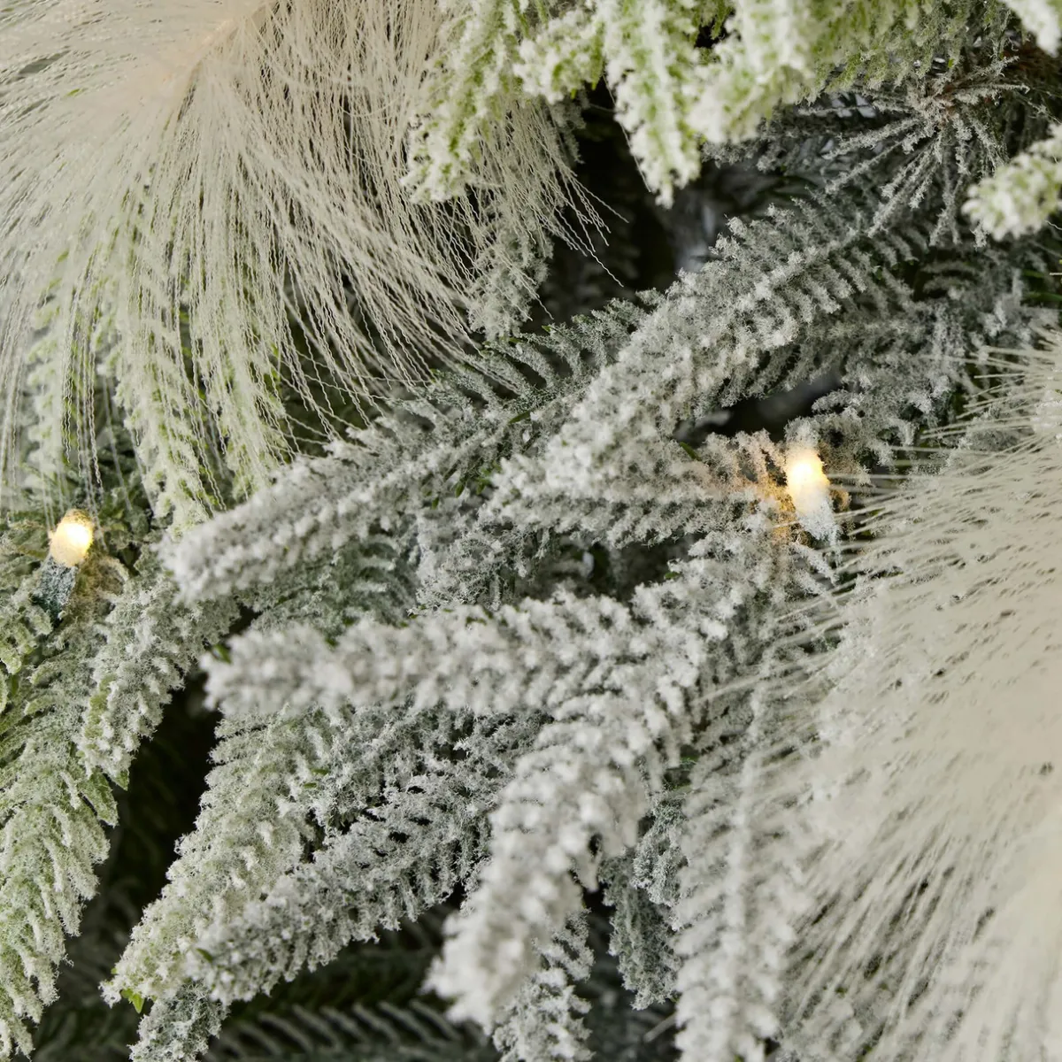 Decorator's Warehouse Christmas Trees|Christmas Trees^10' Pine And Pampas Artificial Christmas Tree With 800 Warm White LED Lights