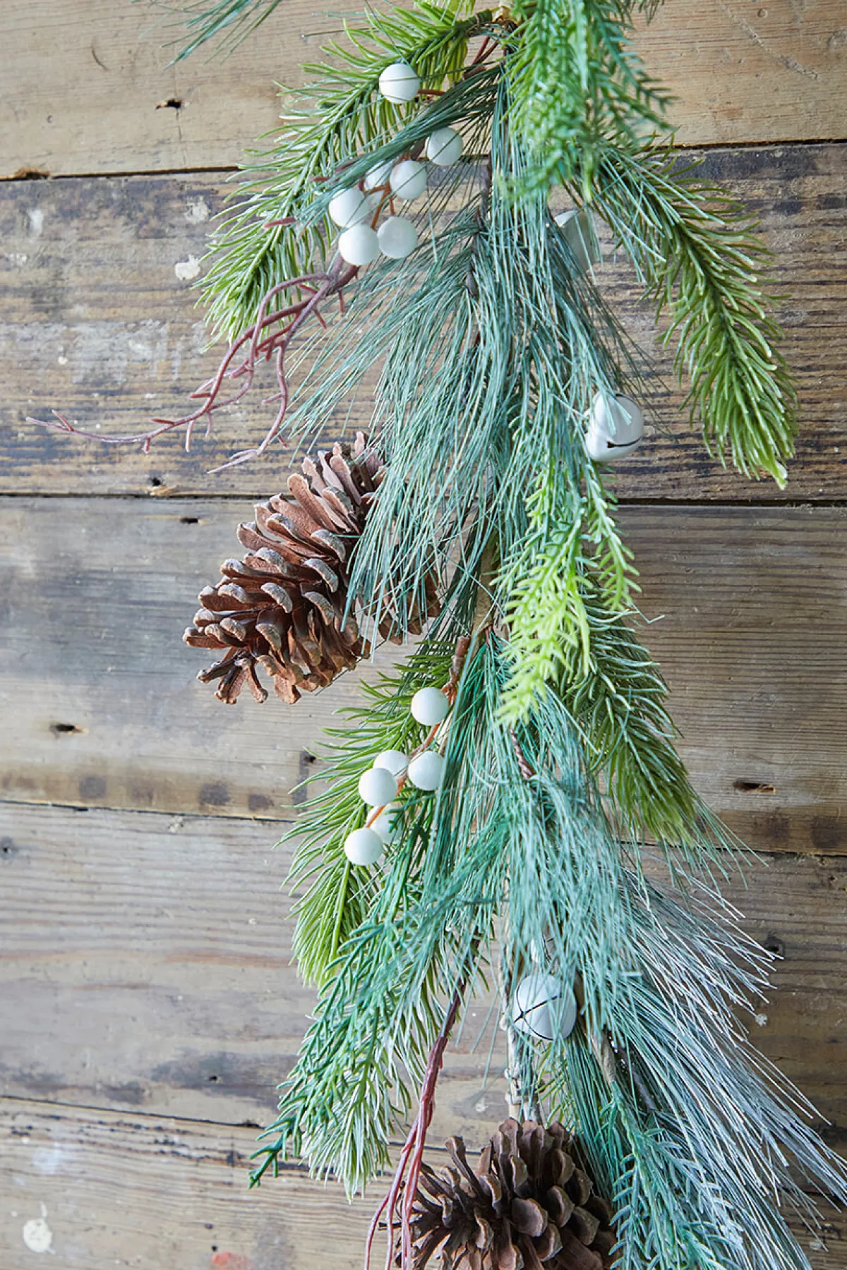 Decorator's Warehouse Christmas Garlands^6’ Pine Berry Bell Garland