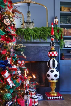 Decorator's Warehouse Christmas Resin^71.5” Resin Nutcracker Finial Decoration
