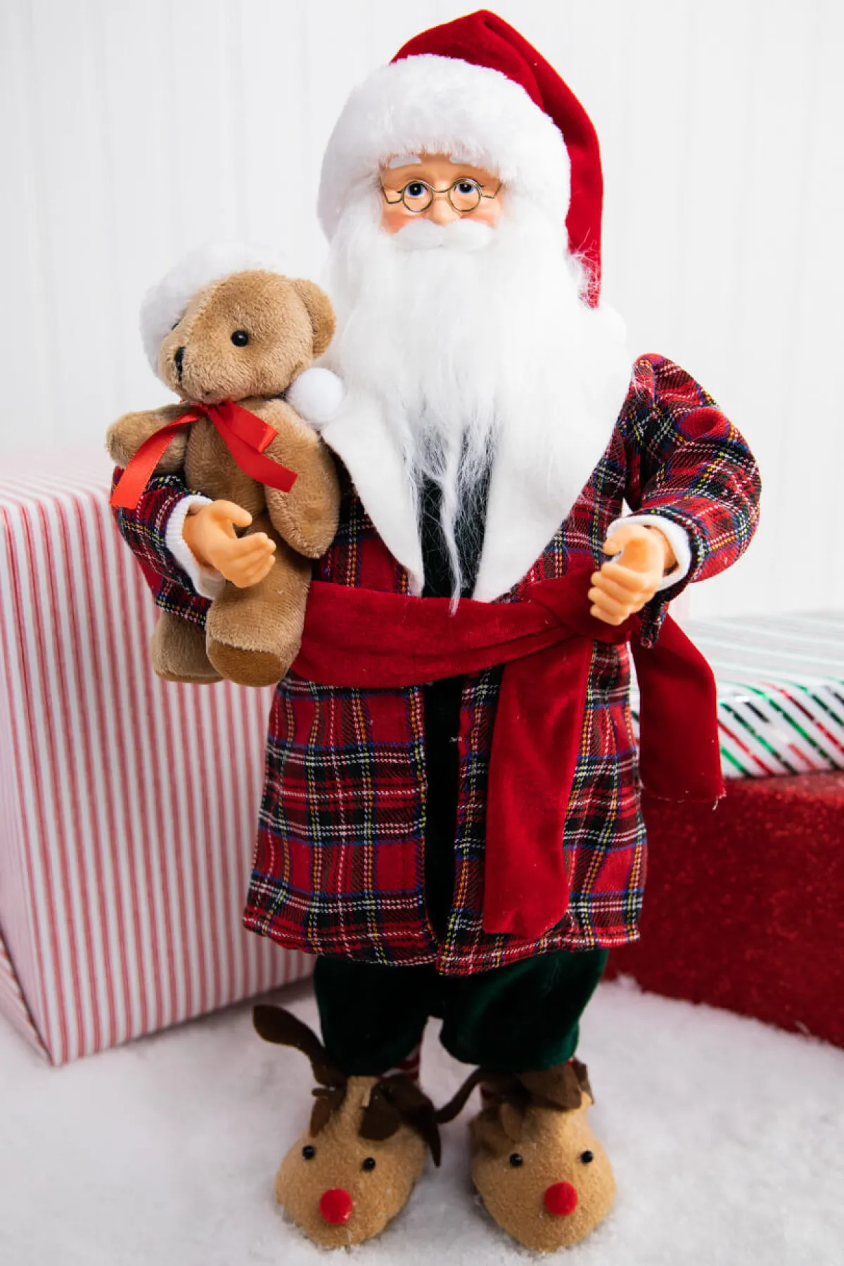 Decorator's Warehouse Christmas Accents^18" Santa In Pajamas Figurine