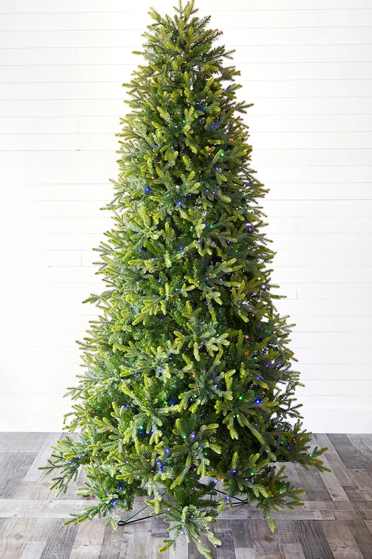 Decorator's Warehouse Christmas Trees|Christmas Trees^9' Slim Trinity Pine Artificial Christmas Tree With 1150 Color-Changing Lights