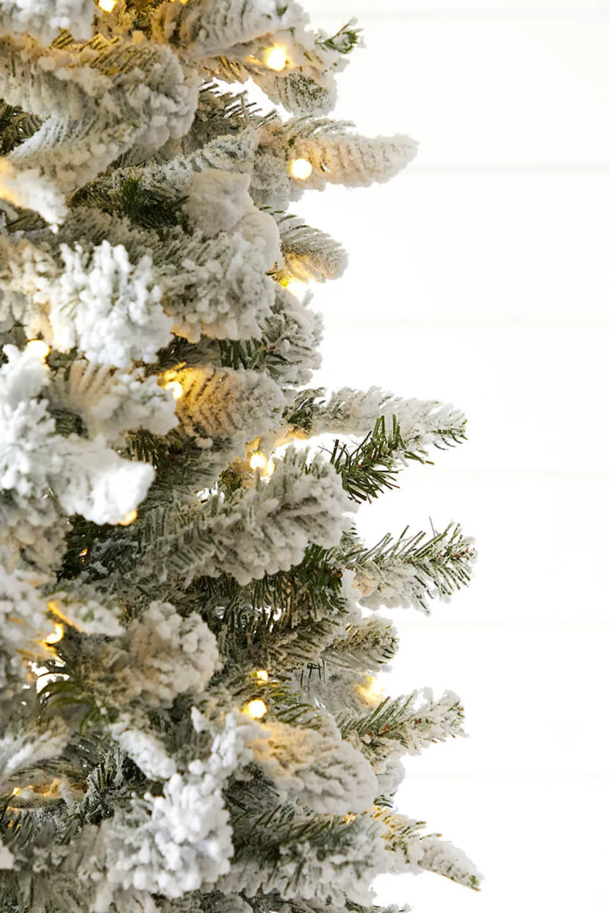 Decorator's Warehouse Christmas Trees|Christmas Trees^7.5' Snowcrest Pencil Pine Artificial Christmas Tree With 500 Color-Changing Lights