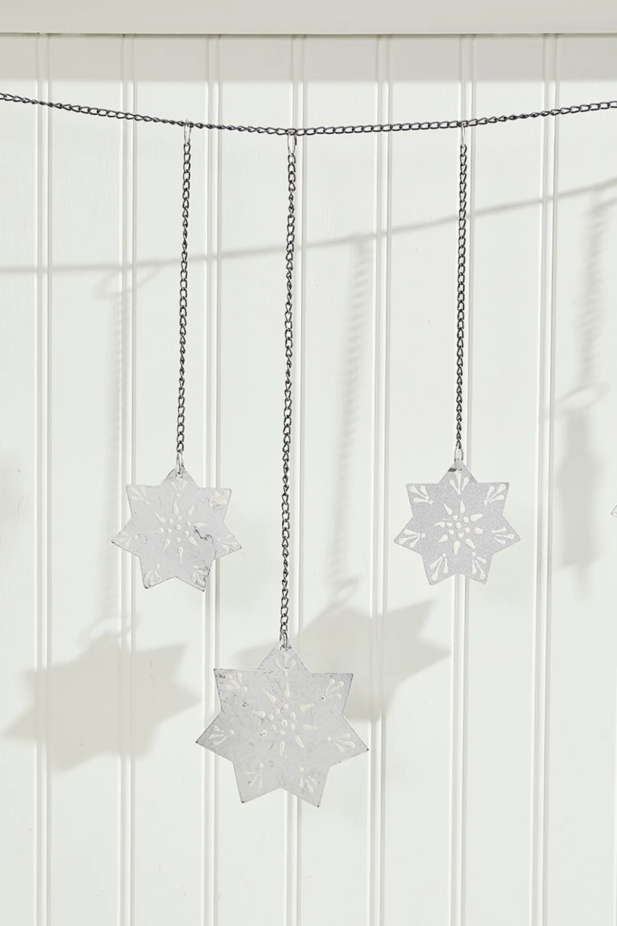 Decorator's Warehouse Christmas Garlands^54" Snowflake Garland