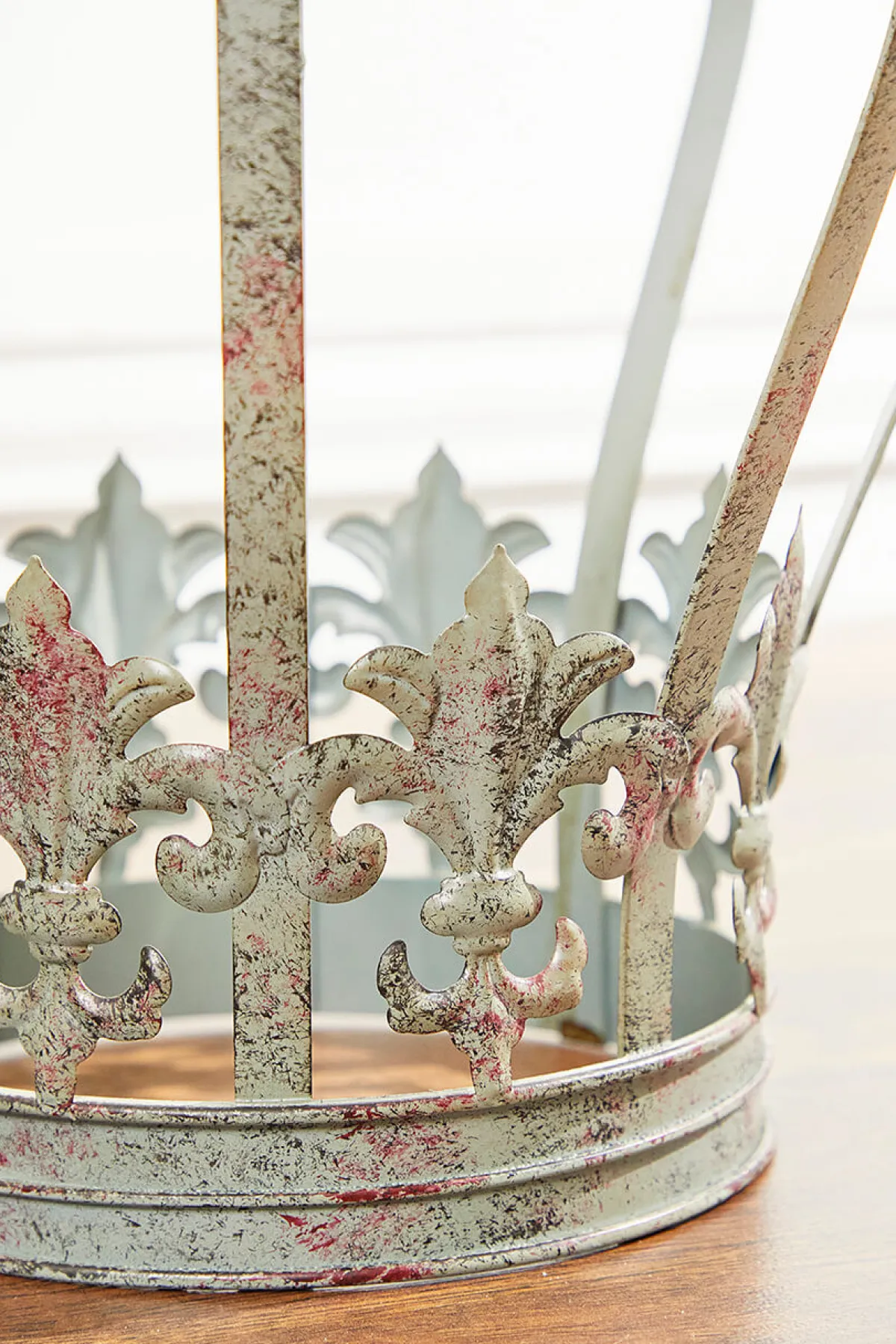 Decorator's Warehouse Christmas Accents^16" Spiral Top Crown