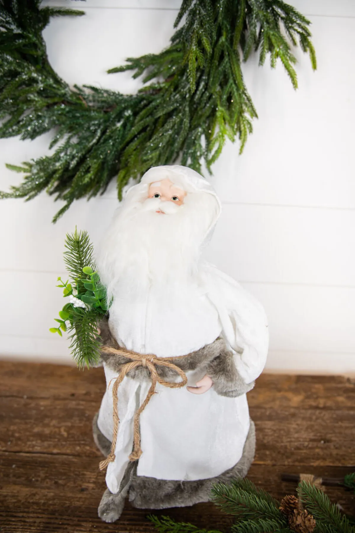 Decorator's Warehouse Christmas Accents^19” White Robe Santa Figure With Greenery Bundle
