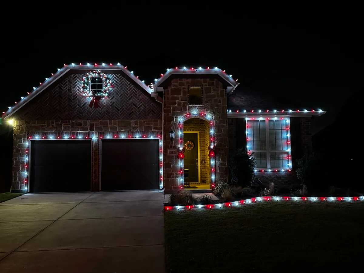 Decorator's Warehouse Bulbs|Outdoor Lighting^C9 Wonderful LED SMD Bulb (25 Bulbs/bag) - Faceted, Red