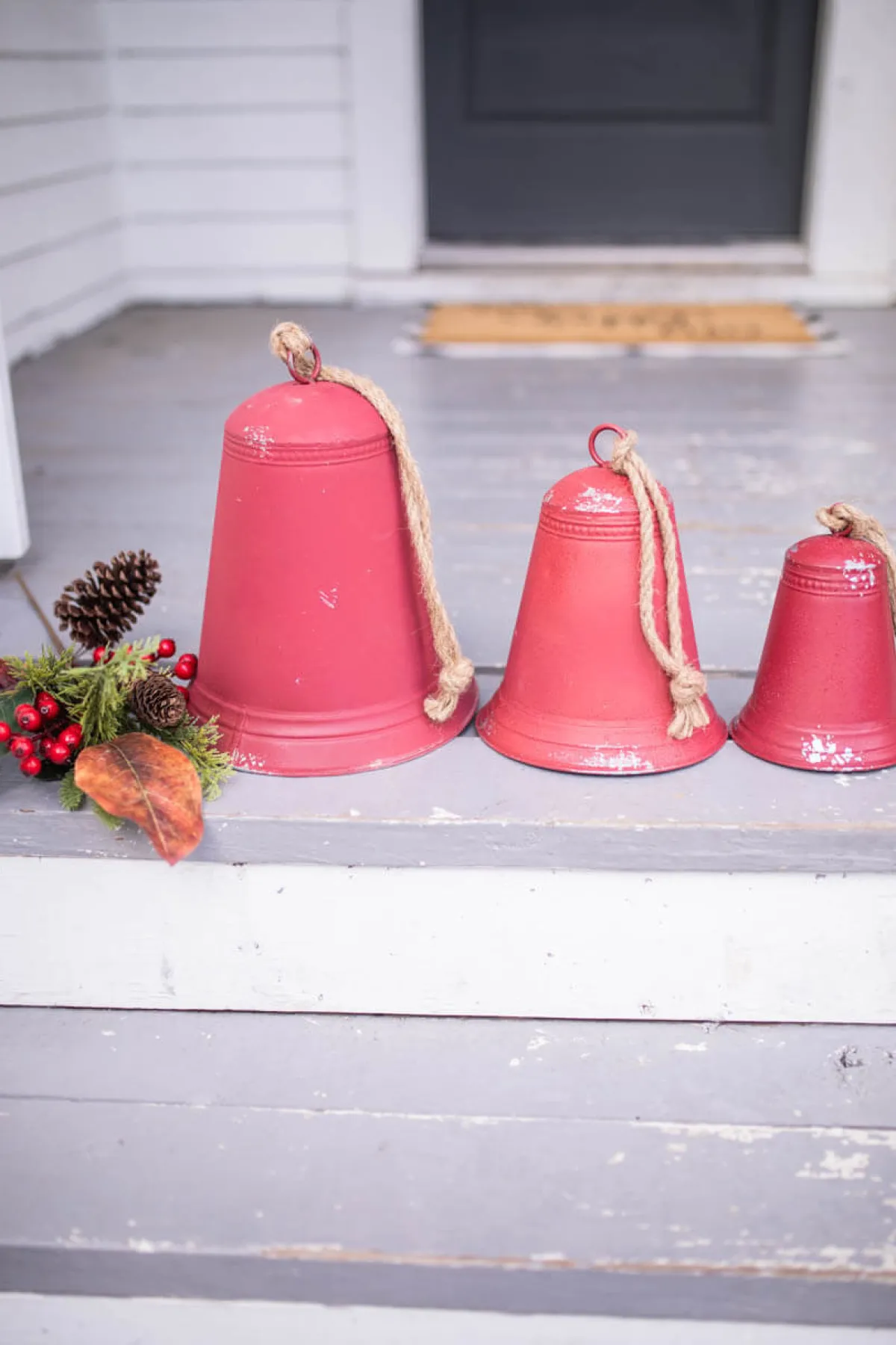 Decorator's Warehouse Christmas Accents^Red Tin Bells - Set Of 3
