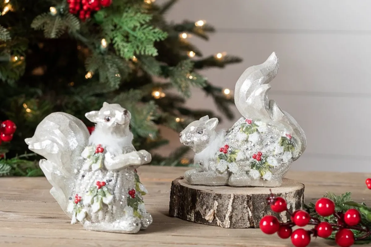 Decorator's Warehouse Christmas Accents^Resin Holly Berry Squirrel Figurine